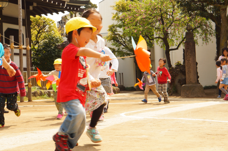 幼稚園の恒例行事　風車の日
