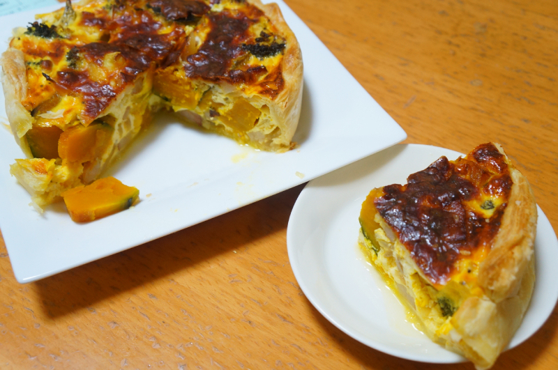 ハロウィンの夜ご飯、かぼちゃのキッシュ