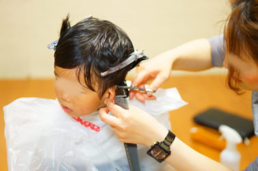 お友達がヘアカットに来てくれる