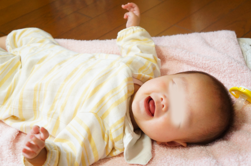 次女0歳4ヵ月　笑顔