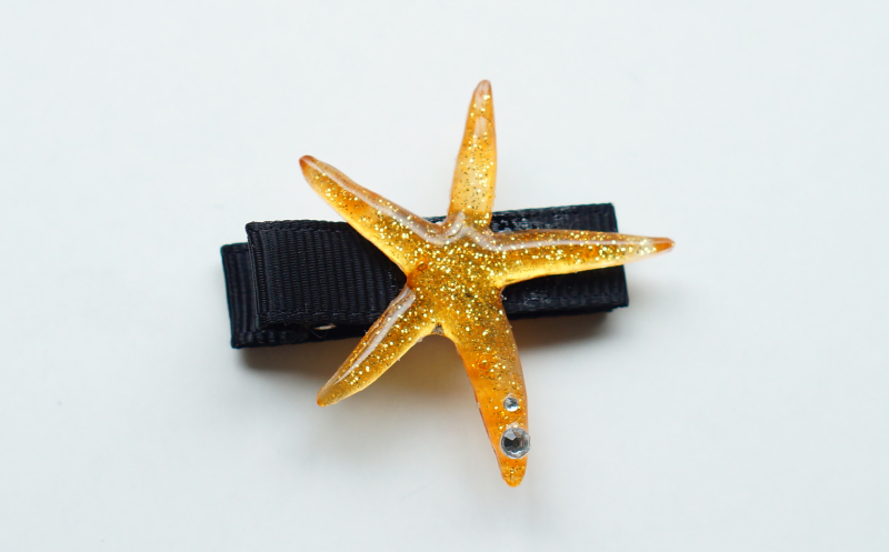 プラバン　ヘアクリップ　ヒトデモチーフ