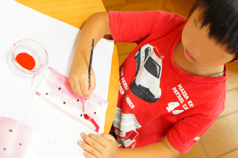 暑中お見舞い申し上げます　幼児　絵具　手書き　はがき