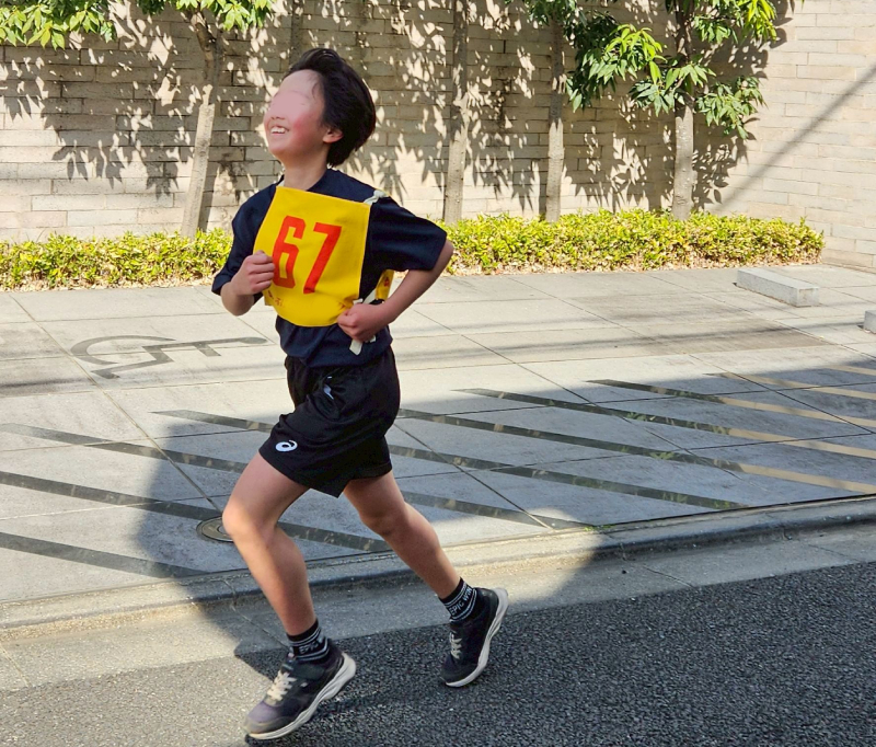 地域のマラソン大会、初参加。5年生、2.5キロ