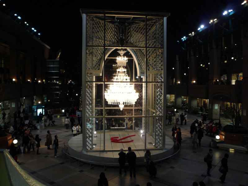 恵比寿ガーデンプレイス、バカラのシャンデリア　2006